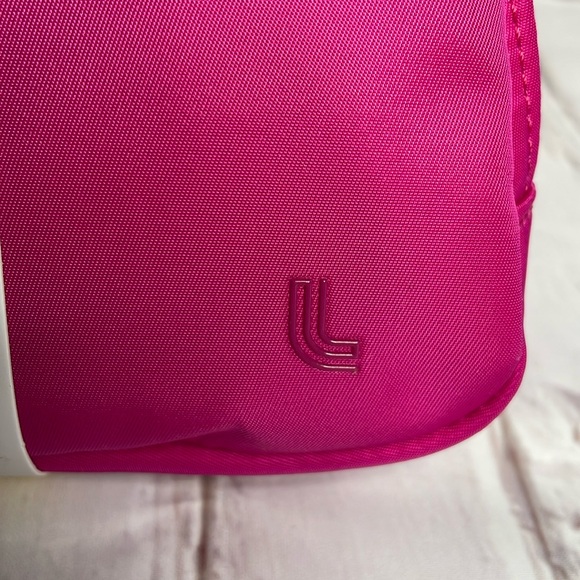 Lole Belt Bag - Picture 4 of 8